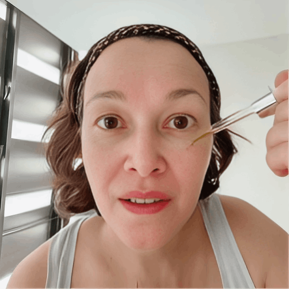 GloraMD Face Lift Serum customer -Eleanor J.. ~TX, USA